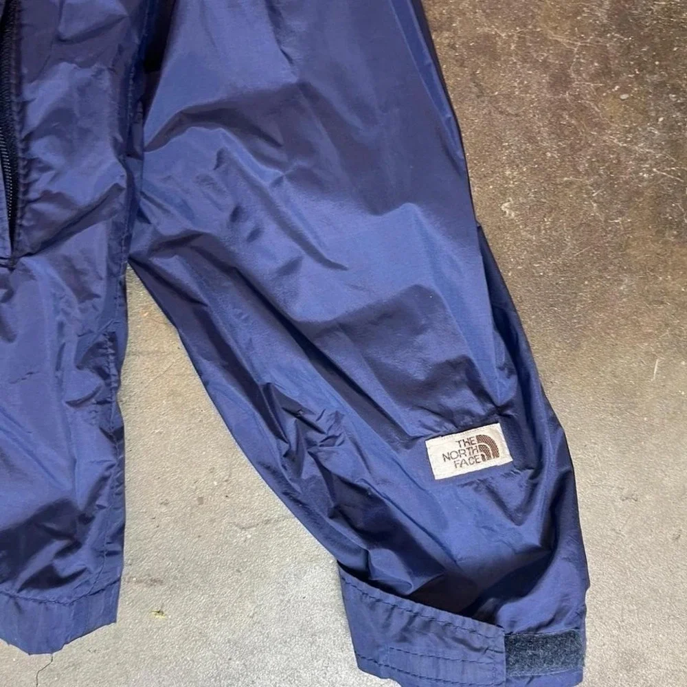 Vintage 80s made in USA The North Face navy blue windbreaker jacket men's XL